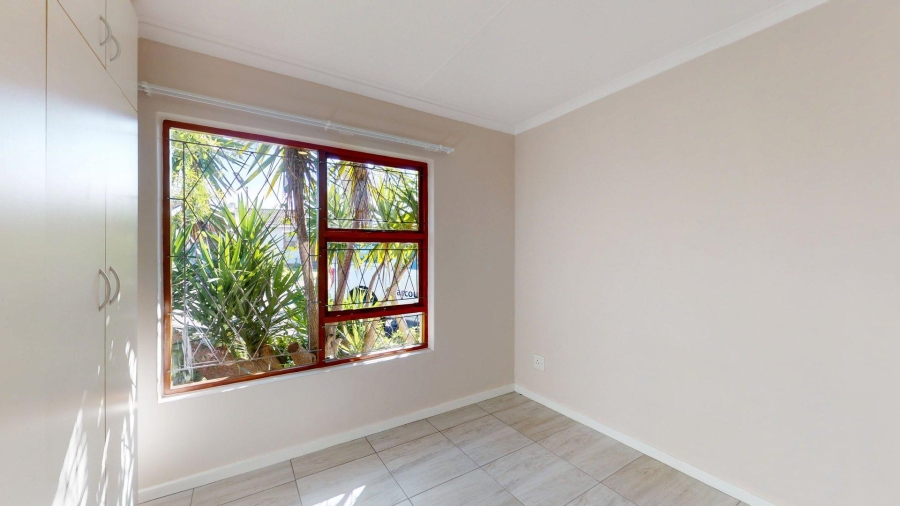 2 Bedroom Property for Sale in Kabega Park Eastern Cape